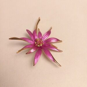 Vintage Lisa Stamped Pink Enamel Flower Brooch Gold Tone Rhinestone Pin